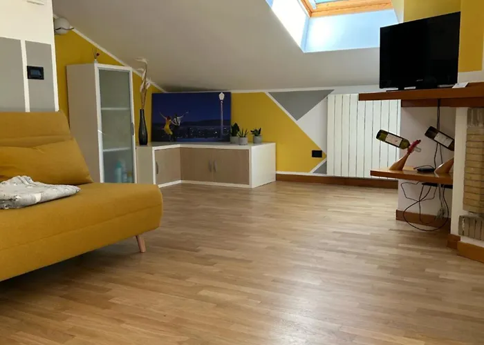 La La Home